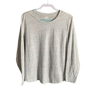 Very comfortable gray long sleeve old navy top size XL, stretchy material.